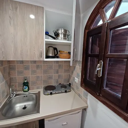 Evelina A Breath Away From The Black Offer Plenty Of Type To Every Traveler's Needs-economic Rooms-thematic Rooms-design Rooms-kitchenette Rooms-studios-small Perissa (Santorini)