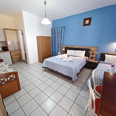Affittacamere Evelina A Breath Away From The Black Offer Plenty Of Type To Every Traveler's Needs-economic Rooms-thematic Rooms-design Rooms-kitchenette Rooms-studios-small
