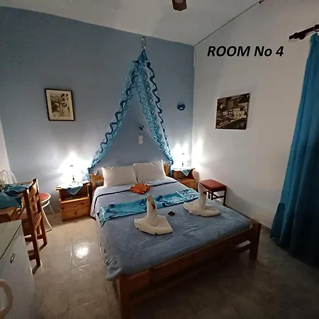 Evelina A Breath Away From The Black Offer Plenty Of Type To Every Traveler's Needs-economic Rooms-thematic Rooms-design Rooms-kitchenette Rooms-studios-small * Perissa (Santorini)