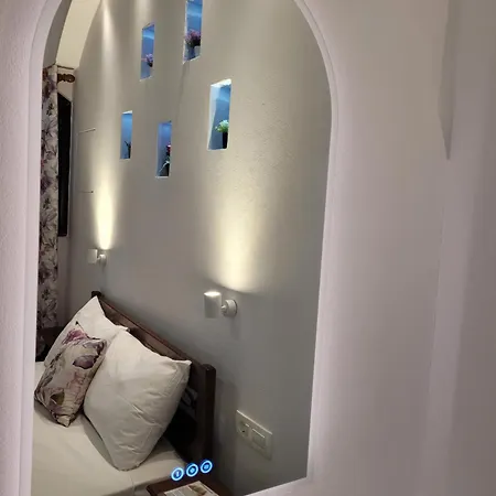 Evelina A Breath Away From The Black Offer Plenty Of Type To Every Traveler's Needs-economic Rooms-thematic Rooms-design Rooms-kitchenette Rooms-studios-small Affittacamere