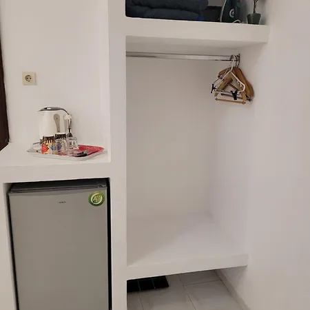 Evelina A Breath Away From The Black Offer Plenty Of Type To Every Traveler's Needs-economic Rooms-thematic Rooms-design Rooms-kitchenette Rooms-studios-small Affittacamere *