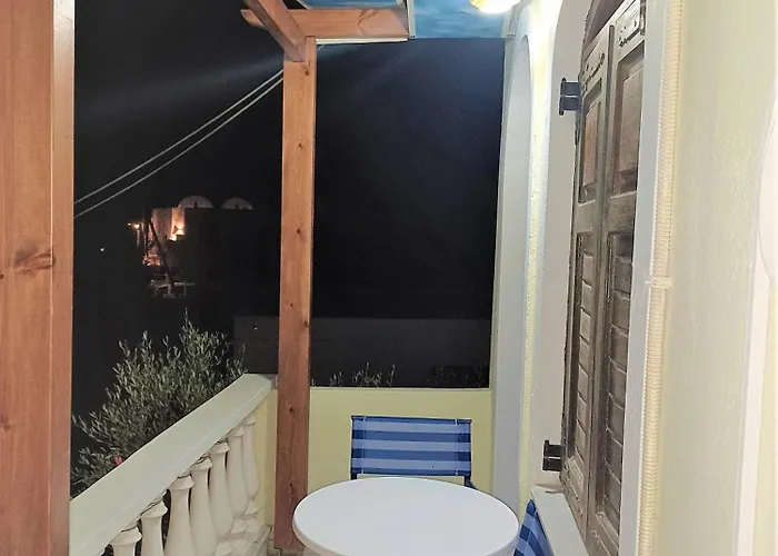 招待所 Evelina Means Vacation Beside The Sea, Who Wants To Swim In A Box Of Chemicals, Swimming In The Sea,there Is Nothing Like A Morning Walk On A Beach-beachlife Definitely Has A Different Vibe 佩里萨