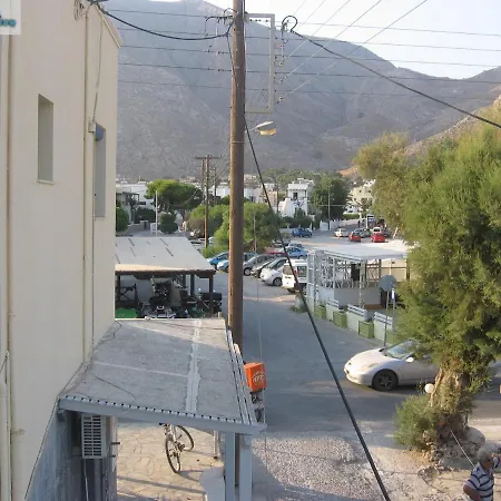 Evelina Pension: Diverse Near Black Guest house