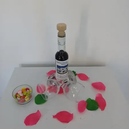 Evelina Means Vacation Beside The Sea, Who Wants To Swim In A Box Of Chemicals, Swimming In The Sea,there Is Nothing Like A Morning Walk On A Beachlife Definitely Has A Different Vibe Maison d'hôtes Períssa