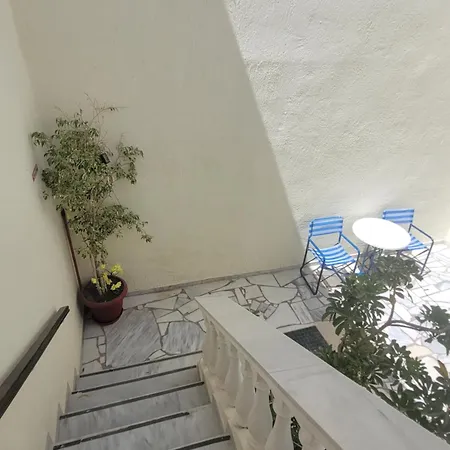 Evelina Pension Guest Beach House-Rooms And Studios Means Vacation Beside The Sea-Swimming In The Sea-There Is Nothing Like A Morning Walk On A Beach-Beachlife Definitely Has A Different Vibe 게스트하우스 페리사