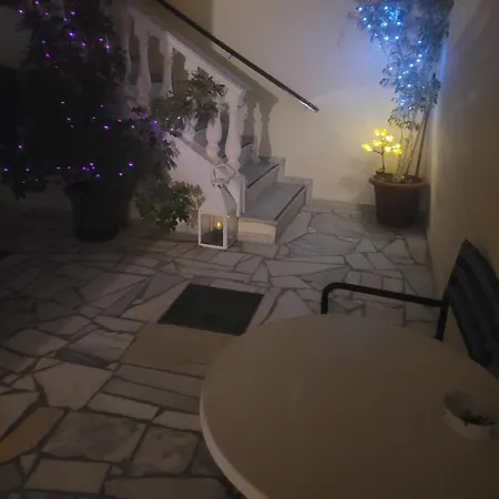 게스트하우스 Evelina Means Vacation Beside The Sea, Who Wants To Swim In A Box Of Chemicals, Swimming In The Sea,there Is Nothing Like A Morning Walk On A Beach-beachlife Definitely Has A Different Vibe 페리사