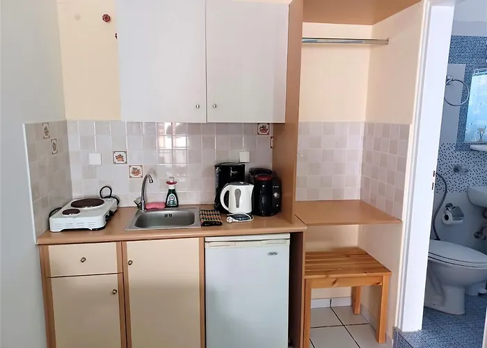 Evelina Means Vacation Beside The Sea, Who Wants To Swim In A Box Of Chemicals, Swimming In The Sea,there Is Nothing Like A Morning Walk On A Beach-beachlife Definitely Has A Different Vibe 페리사