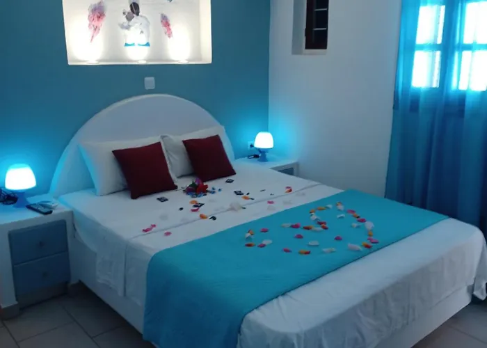 Evelina Means Vacation Beside The Sea, Who Wants To Swim In A Box Of Chemicals, Swimming In The Sea,there Is Nothing Like A Morning Walk On A Beach-beachlife Definitely Has A Different Vibe 게스트하우스 페리사