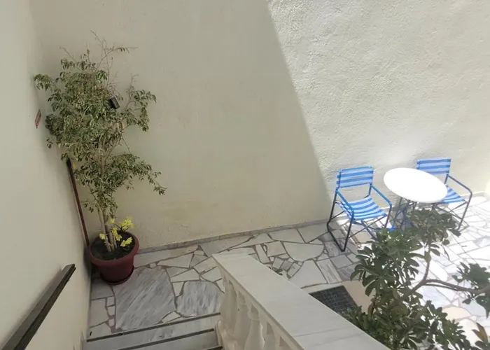 Evelina Means Vacation Beside The Sea, Who Wants To Swim In A Box Of Chemicals, Swimming In The Sea,there Is Nothing Like A Morning Walk On A Beach-beachlife Definitely Has A Different Vibe 게스트하우스 페리사