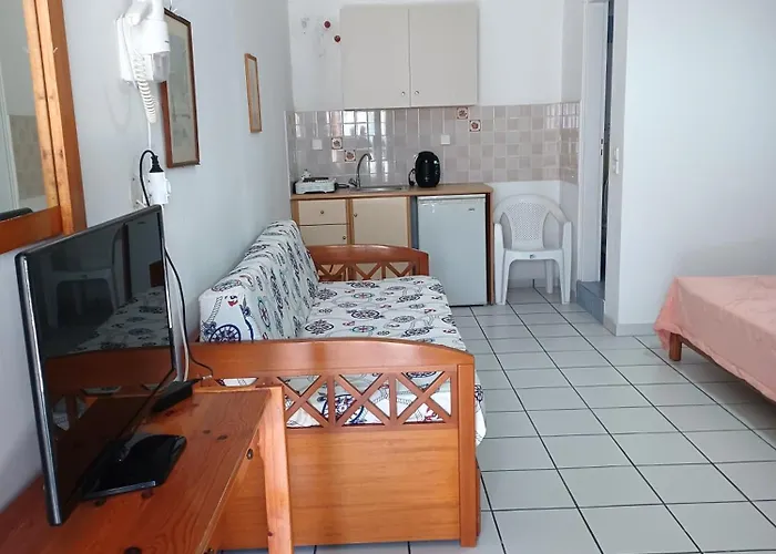 Pensión Evelina Means Vacation Beside The Sea, Who Wants To Swim In A Box Of Chemicals, Swimming In The Sea,there Is Nothing Like A Morning Walk On A Beach-beachlife Definitely Has A Different Vibe